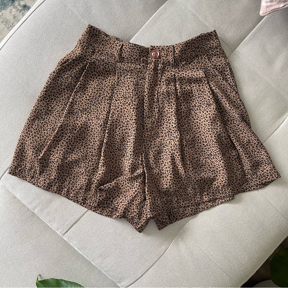 Cheetah print flowy shorts